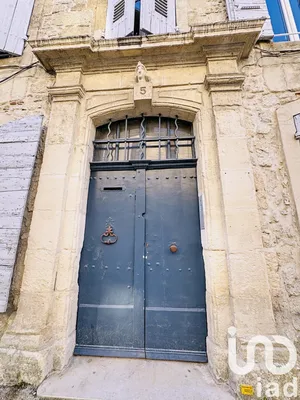 Immeuble à Tarascon (13150)