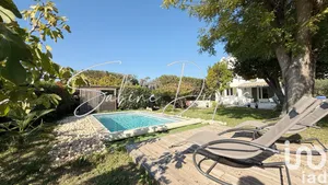 House at Taillades (84300)