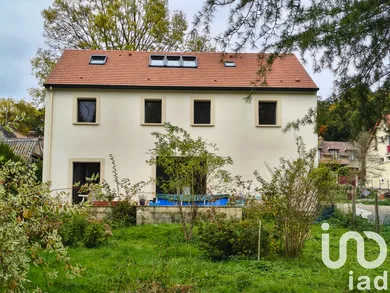 House at Sainte-Mesme (78730)