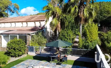 Maison traditionnelle à Hyères (83400)