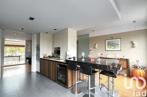 House at Versailles (78000)