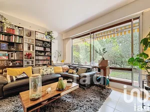 Appartement à Le Mesnil-le-Roi (78600)