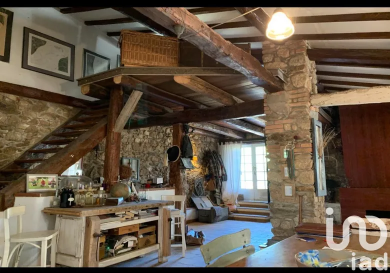 Maison 5 pièces 140 m² · à La Garde-Freinet · 140 m² · 695 000 €