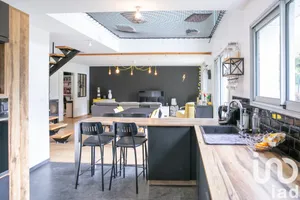 House at L'Épine (51460)