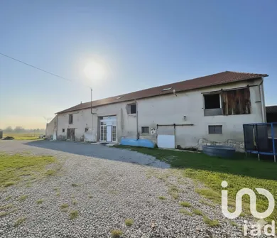 House at Saint-Victor (03410)