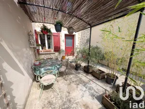 Maison de village à Entrechaux (84340)