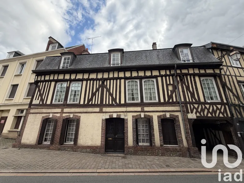 Maison 6 pièces 138 m² · à Bernay · 138 m² · 182 999 €