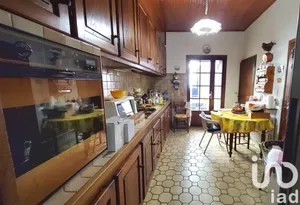 Building in Beaucaire (30300)
