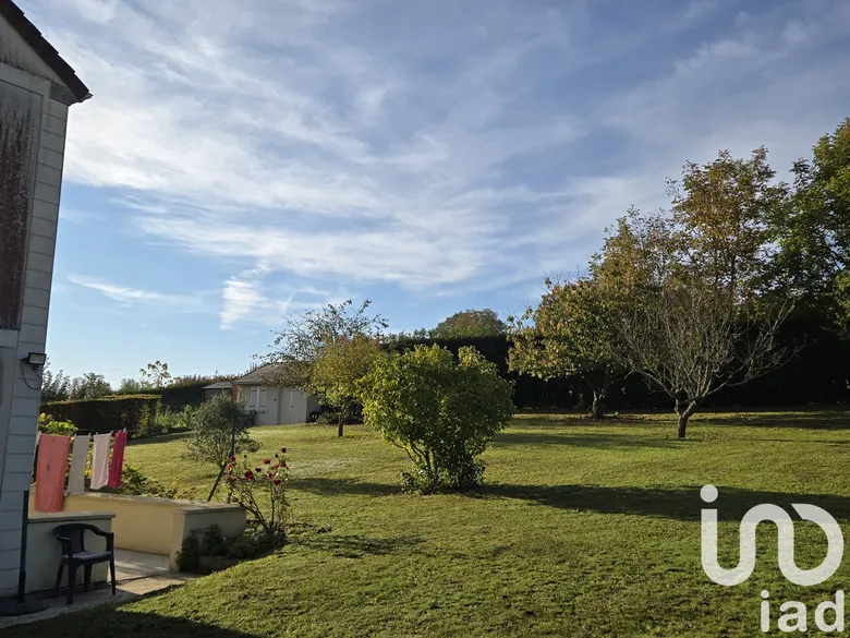 Maison 7 pièces 173 m² · à Courtois-sur-Yonne · 173 m² · 365 000 €