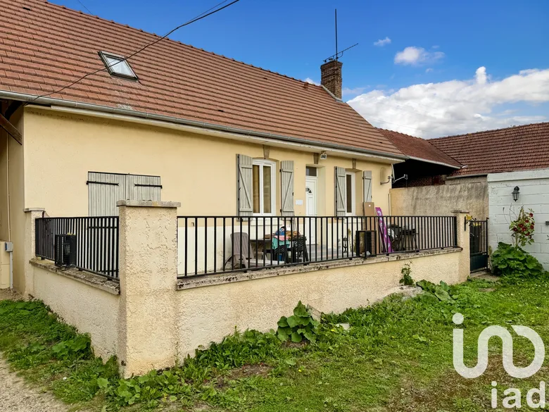 Immeuble 223 m² · à Chevrières · 223 m² · 415 000 €