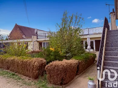 Immeuble à Chevrières (60710)