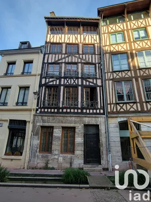 Apartment at Rouen (76000)