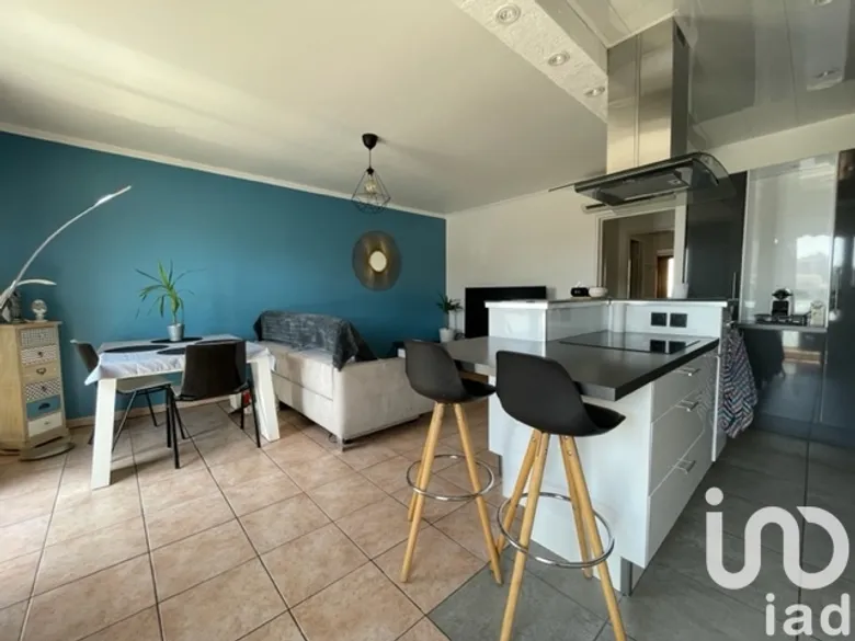 Appartement 4 pièces 77 m² · à Marseille · 76,5 m² · 156 000 €