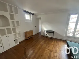 Apartment in Paris (75012)