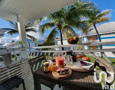 Apartment in Saint-François (97118)