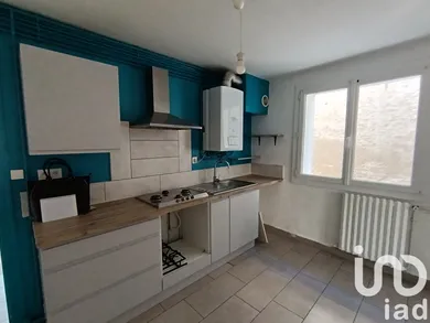 Townhouse in Niort (79000)