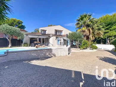 Architectural house at Istres (13800)