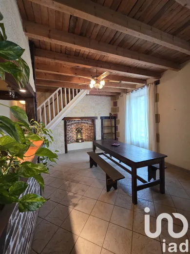 Maison de village à Limoise (03320)