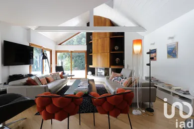 Architectural house at Saint-Avé (56890)