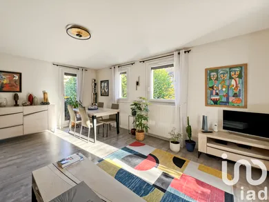 Appartement à Pontault-Combault (77340)