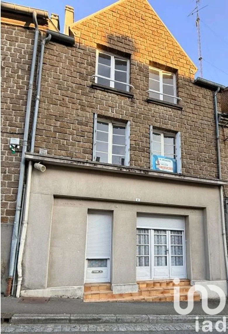 Maison 7 pièces 137 m² · à Mortain · 137 m² · 65 000 €