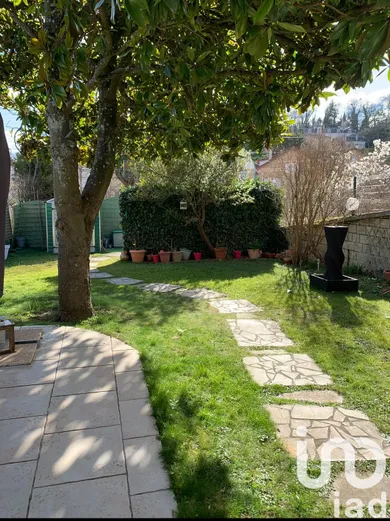 Appartement à Hardricourt (78250)