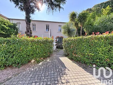 Mansion at Vias (34450)