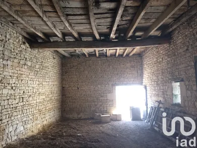 Barn in Hiersac (16290)