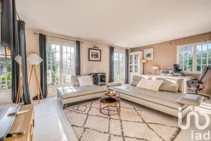 House at Gagny (93220)