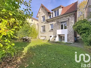 Maison traditionnelle à Enghien-les-Bains (95880)