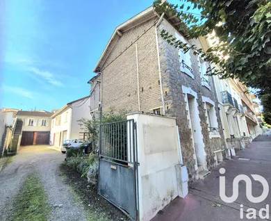 Building in Limoges (87100)