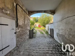 Barn at Presles (95590)