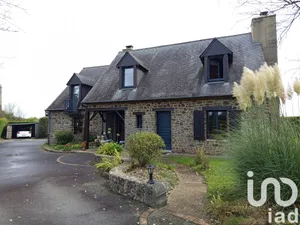 House in Les IFFS (35630)