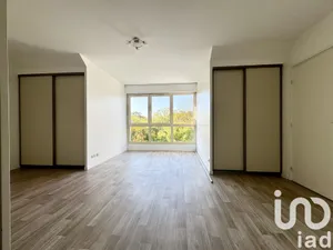 Apartment at Yerres (91330)