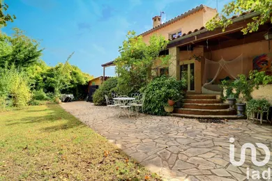 House in Signes (83870)