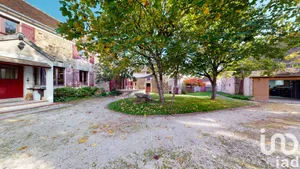 Longere at Auxerre (89000)