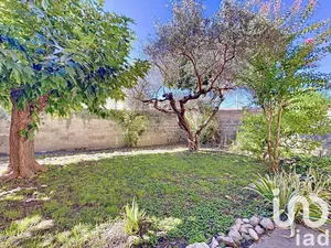 House at Beaucaire (30300)