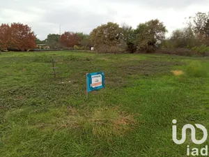 Terrain à bâtir à Saint Remy sur Lidoire (24700)