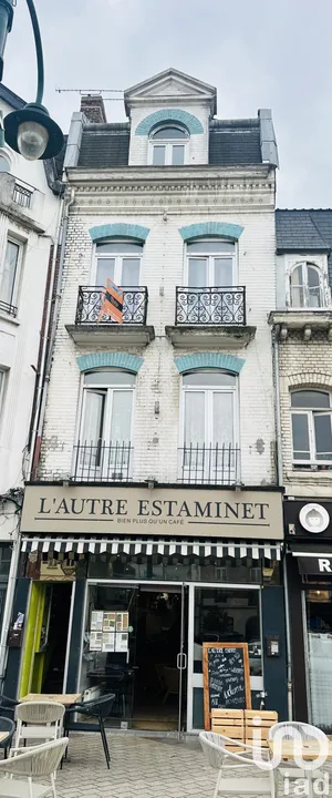 Building at Lens (62300)