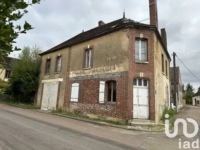 Maison de village à Montholon (89110)