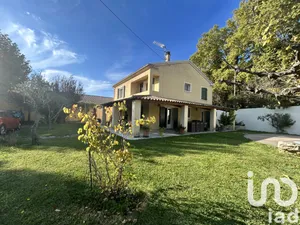 House at Pertuis (84120)