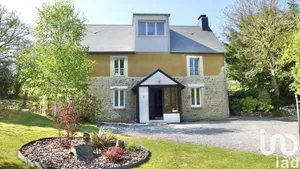 House at Gorges (50190)