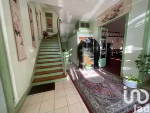 Building at Pougues-les-Eaux (58320)