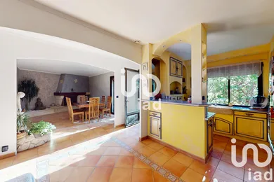 Maison traditionnelle à Puissalicon (34480)