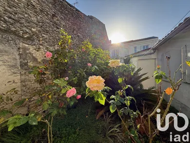 Townhouse in Cognac (16100)