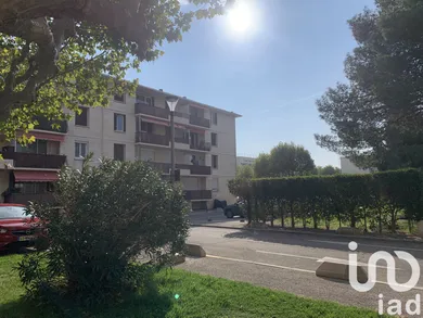 Apartment in Salon-de-Provence (13300)