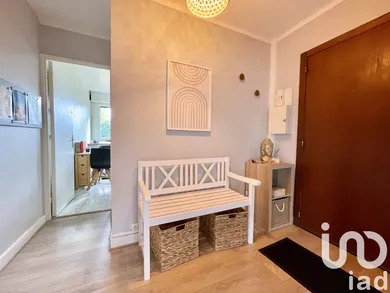 Apartment in Les Ulis (91940)