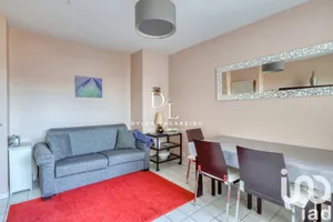 Apartment at Villejuif (94800)