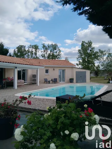 Maison à Saint-Pierre-de-Mons (33210)