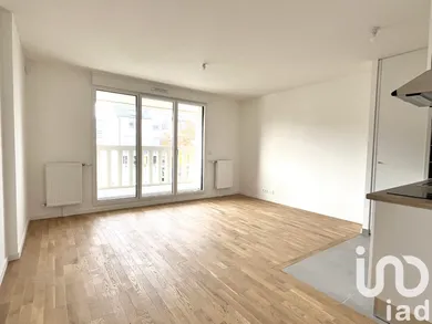Apartment in Saint-Maur-des-Fossés (94210)